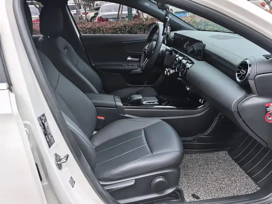 900x675_0_q87_c42_autohomecar__ChxpV2ngU8eAUIY_AAZyZ7QKdus279.jpg.webp